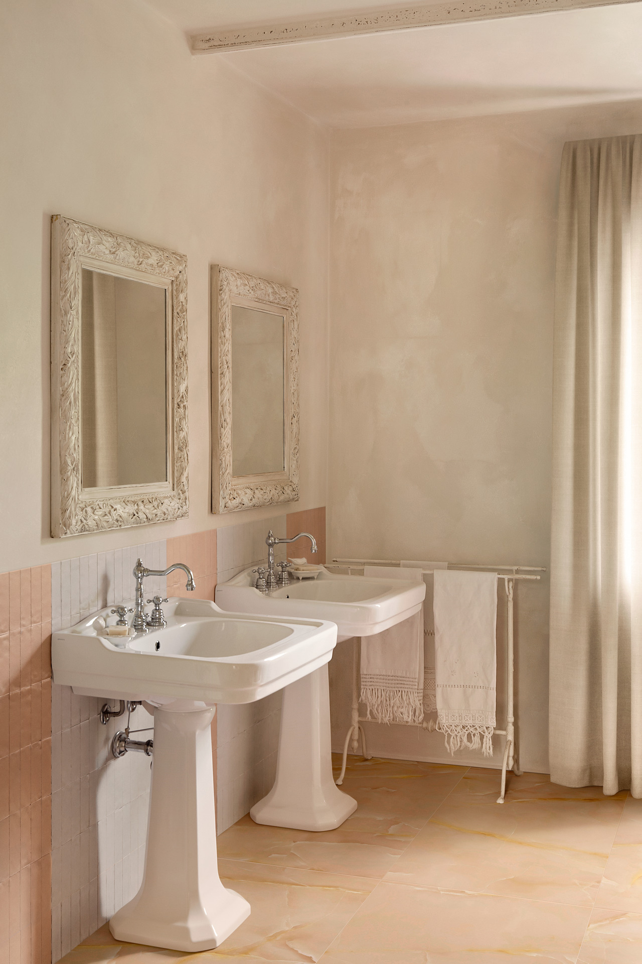 Calacatta Marble Look Tile - Image 11