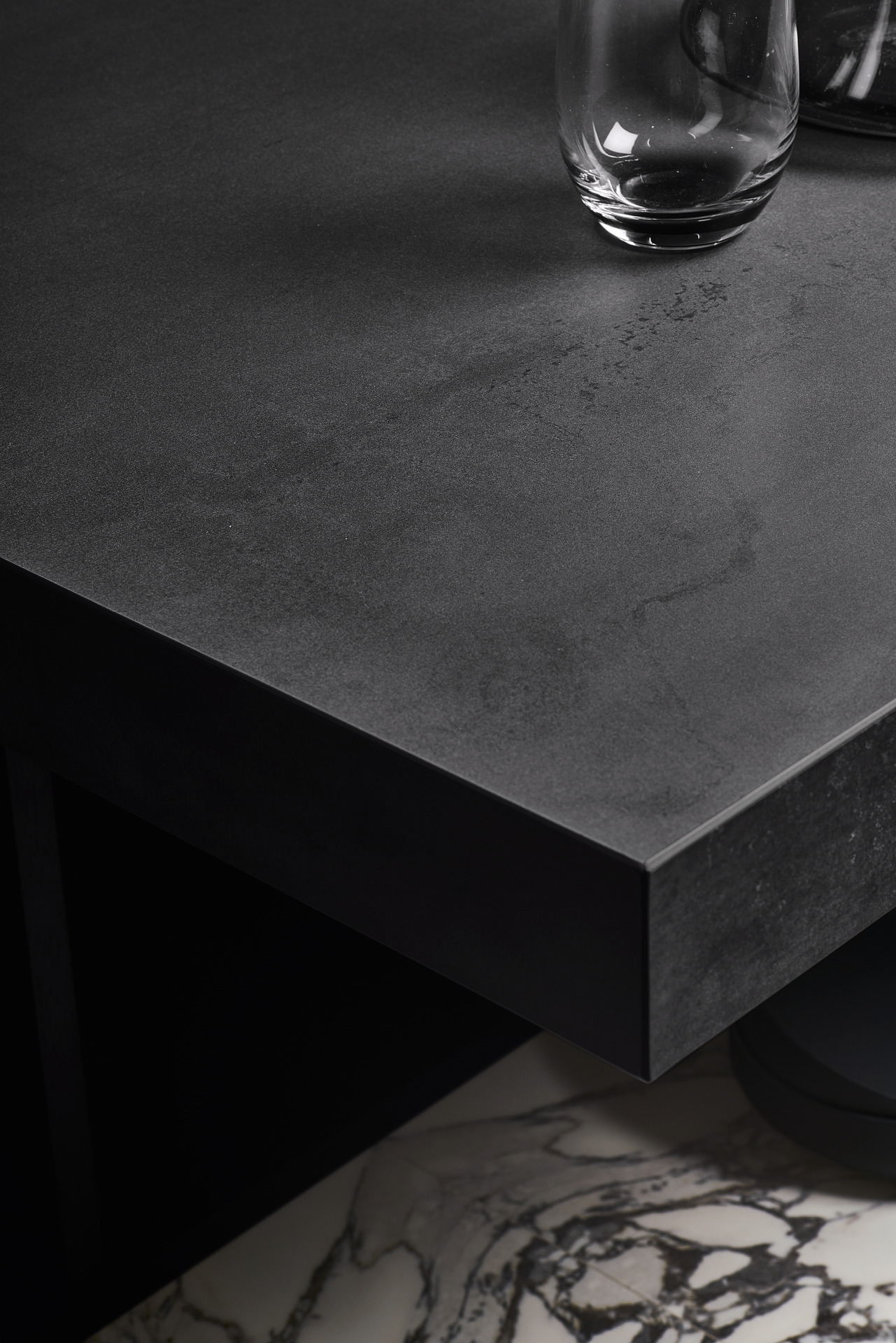 Titanium Metal Look Tile - Image 5